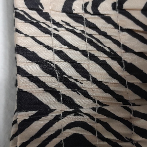 AMAZING PHILOSOPHY PANTS​ - Picture 2 of 9